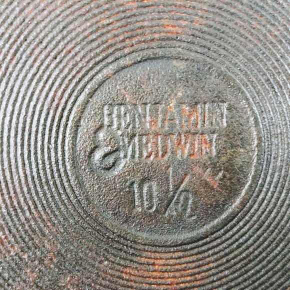 Cast Iron Skillet Art with Easel Hand Painted Fruit Design Decoration Only - Picture 5 of 10